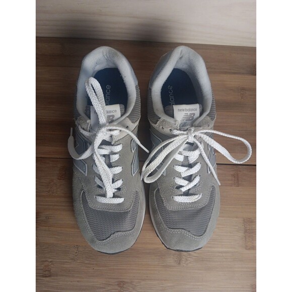 New Balance 574 Core Grey/White Size 7.5 MENS - EUC main image 5